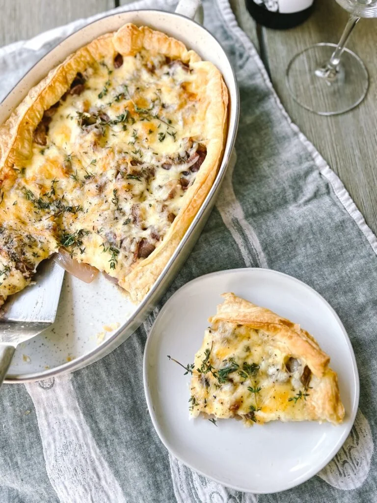 Onion Pie with Jarlsberg & Thyme
