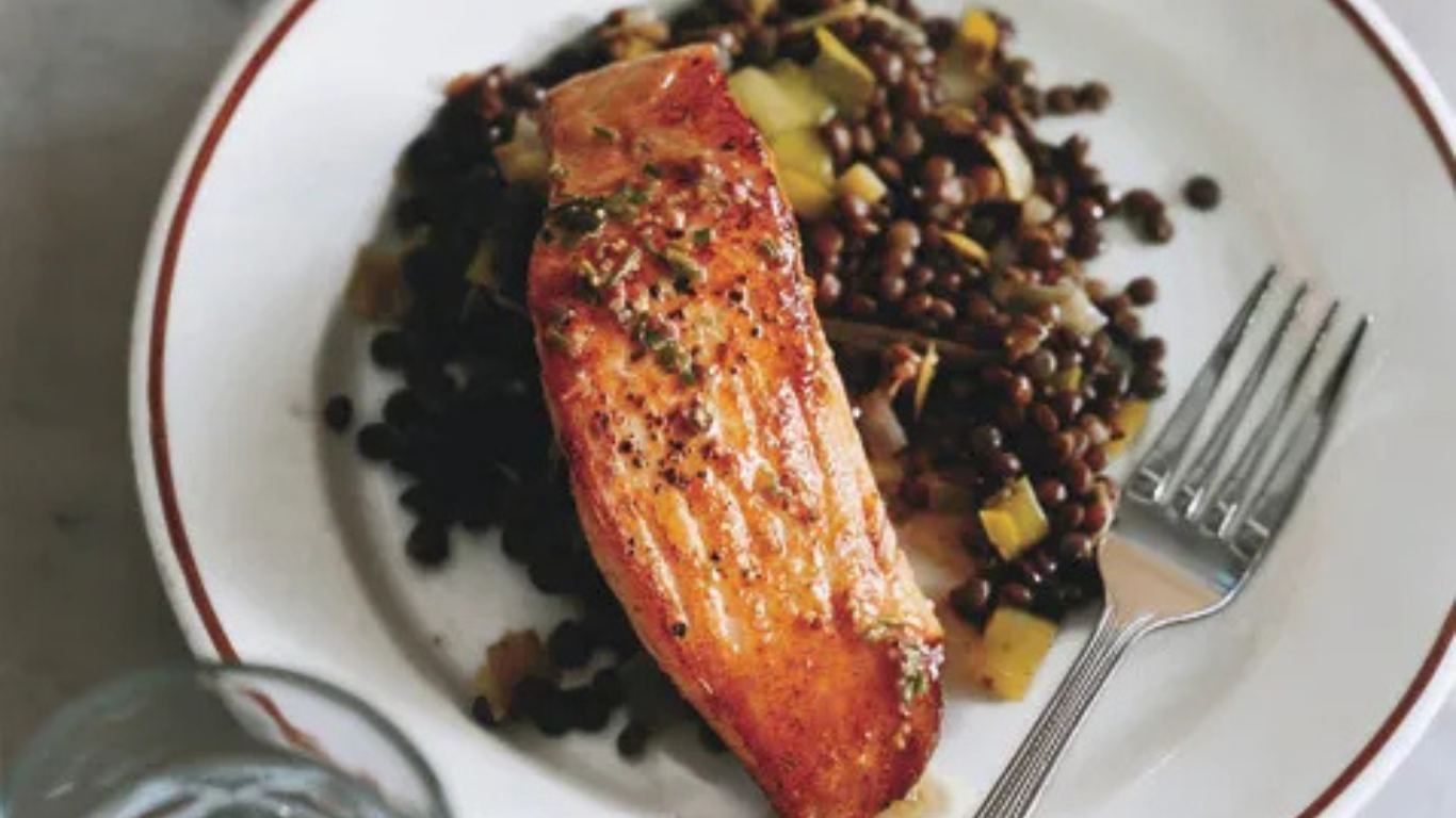 Salmon with lentils